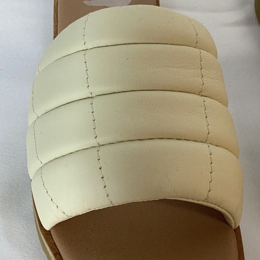 NWT SOREL Ella III Quilted Puff Slide Sandal Size 6 - Picture 5 of 9